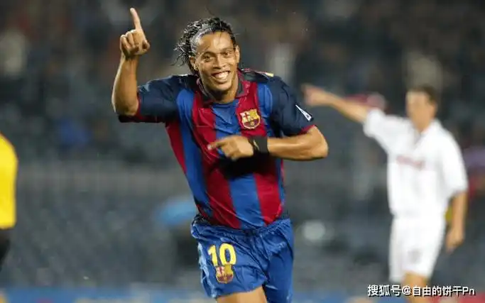 由阿爾塞納 由阿爾塞納