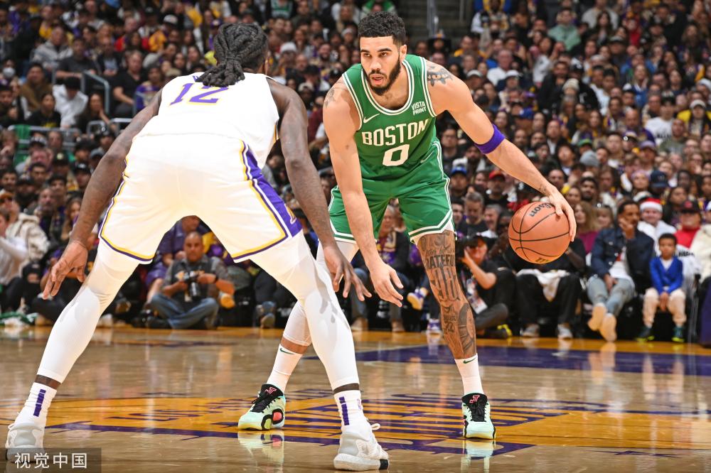 需凤先飞 需凤先飞